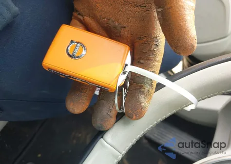 2024 Volvo S60 B5 Plus Dark Theme from USA, damaged, VIN 7JRL12TL6RG326516